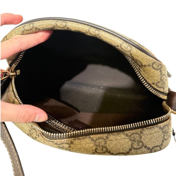 Gucci Unisex GG Supreme Canvas Messenger Bag - Picture 4 of 4